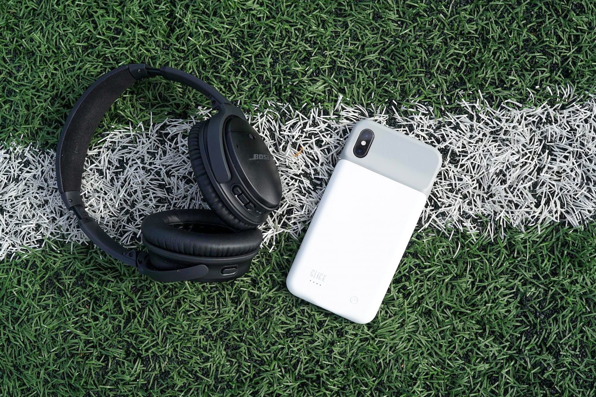 THE CLICK CASE | iPhone battery cases